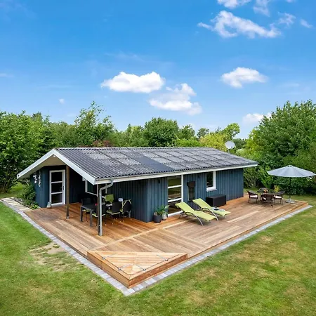 Ellie - 500m From The Sea By Interhome