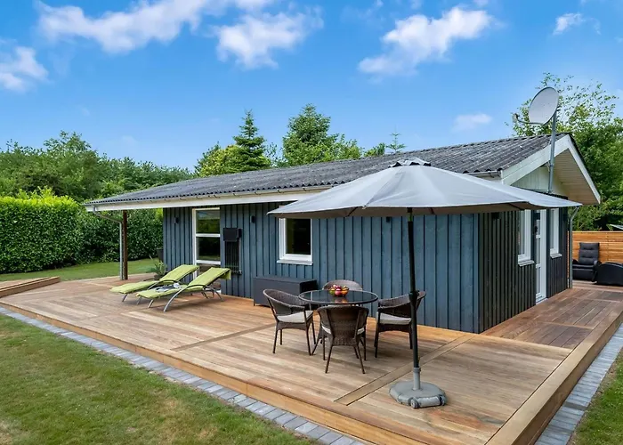 Holiday home Ellie - 500m From The Sea By Interhome *