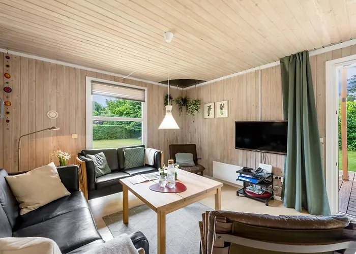 Ellie - 500m From The Sea By Interhome